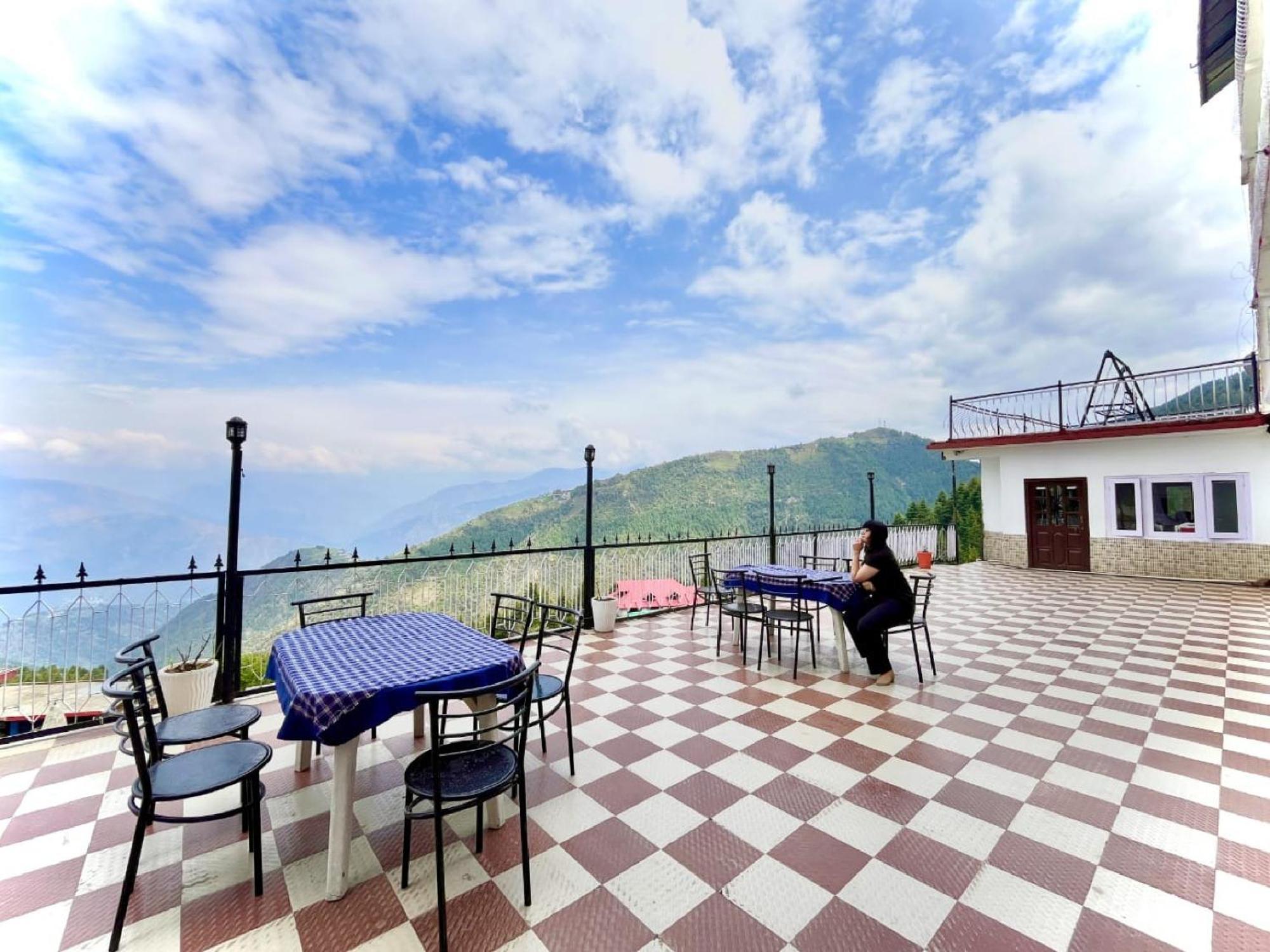 Sparkle Star Resort Khajjiar Exterior photo